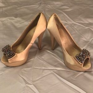 Blush/neutral Carvela 4” super sexy heels